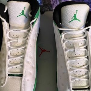 Size 9 1/2 Jordan retro 13’s lucky green. Only worn once and only inside.